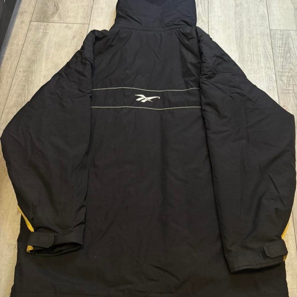 Vintage reebok puffer jacket MEN SIZE XL - Picture 6 of 6